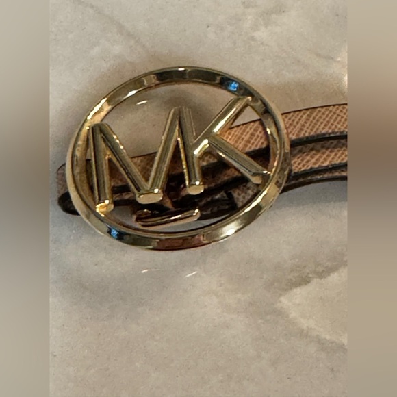 Michael Kors set of 2 Brown & tan Silver tag Keychain - Picture 2 of 5